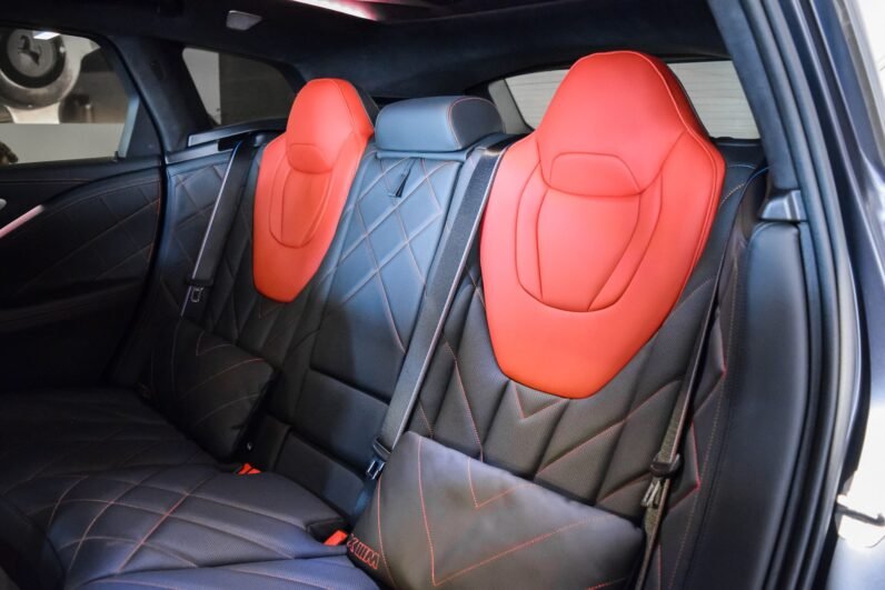 BMW XM Label Red 2024