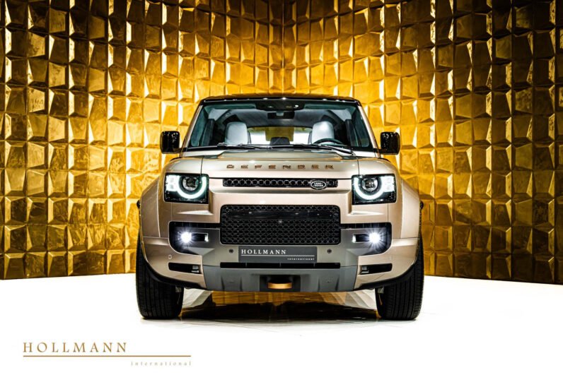 Land Rover Defender OCTA P635 4.4L 2025 for Sale – Petra Copper, Light Cloud + Lunar Interior, 635 HP V8