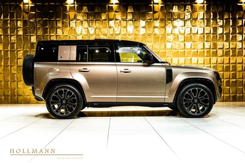 Land Rover Defender OCTA P635 4.4L 2025 for Sale – Petra Copper, Light Cloud + Lunar Interior, 635 HP V8