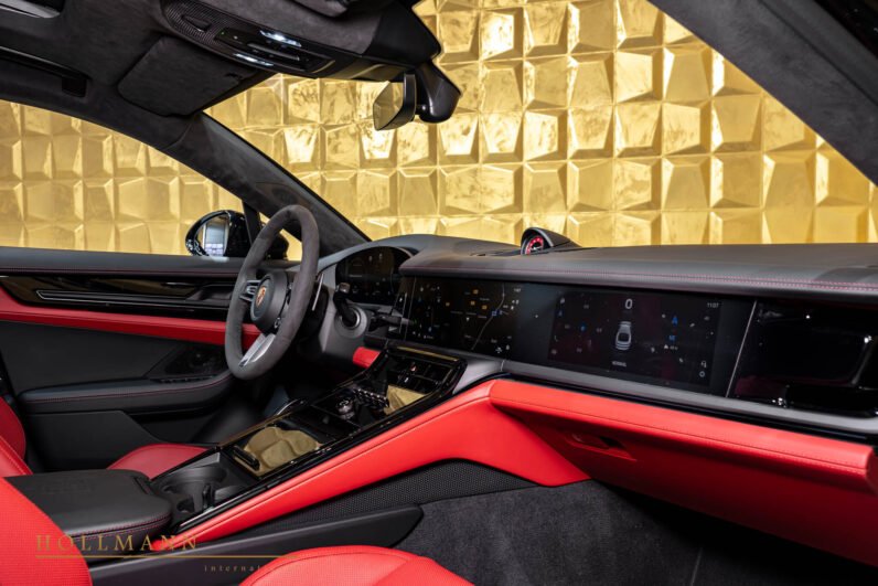 Porsche Panamera GTS 2025