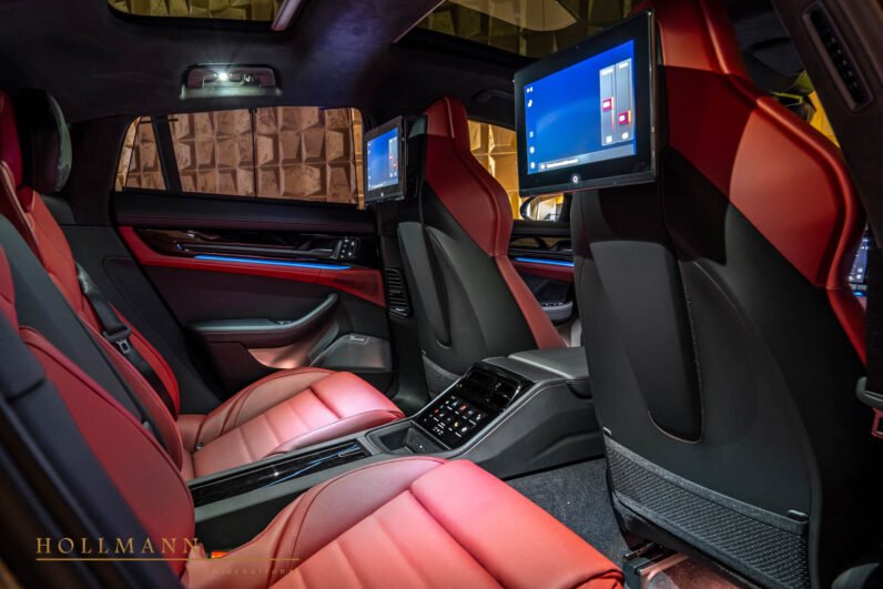 Porsche Panamera GTS 2025