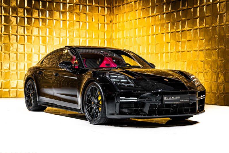 Porsche Panamera GTS 2025