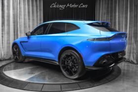 Aston Martin DBX 2021