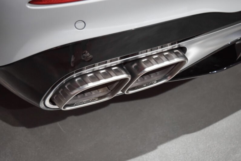 Mercedes-AMG C 63 S E Performance 2024 – MANUFAKTUR Alpine Grey, 680 HP, Ceramic Brakes, AMG Track Pace, Panoramic Roof