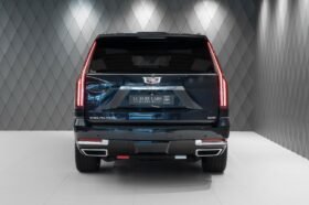 Cadillac Escalade ESV 2025 – Galactic Gray, 24″ Polished Wheels, 55″ Curved Display, Night Vision, AKG 36 Speakers, Massage Seats