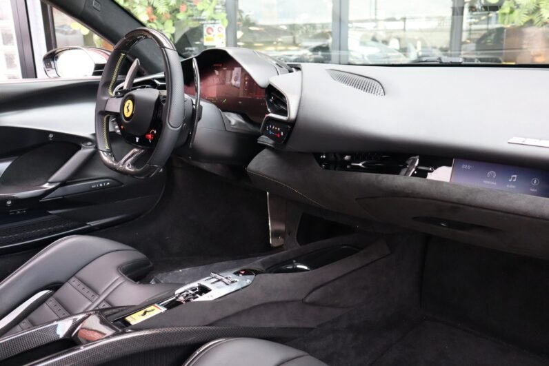 Ferrari 296 GTB Assetto Fiorano 2023 – 830 PS Plug-In Hybrid with Full Carbon Pack & Daytona Racing Seats