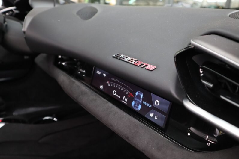 Ferrari 296 GTB Assetto Fiorano 2023 – 830 PS Plug-In Hybrid with Full Carbon Pack & Daytona Racing Seats