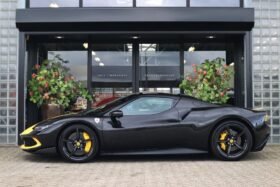 Ferrari 296 GTB Assetto Fiorano 2023 – 830 PS Plug-In Hybrid with Full Carbon Pack & Daytona Racing Seats