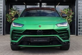 Lamborghini Urus 2021 – 650 PS Super SUV with Matte Green Wrap, Ceramic Brakes & Bang & Olufsen Sound