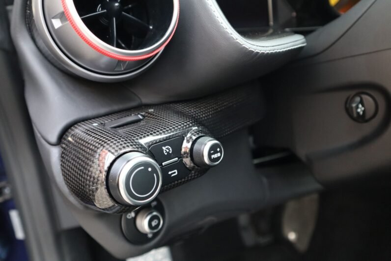 Ferrari 812 Superfast 2018 – Blu Tour de France, V12, Carbon Interior & Lift System