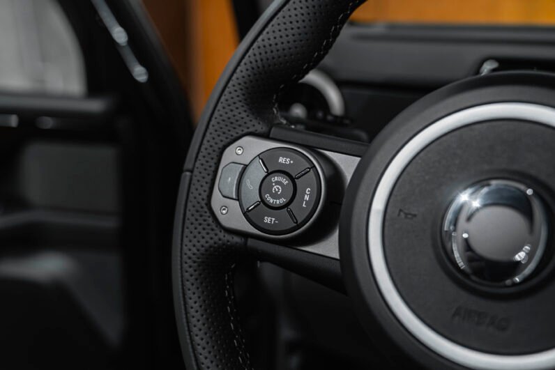 Ineos Grenadier Trialmaster Edition 2024 – 286 HP, Front & Rear Locking Differentials, Snorkel, 18” Alloys, Rough + Smooth Pack