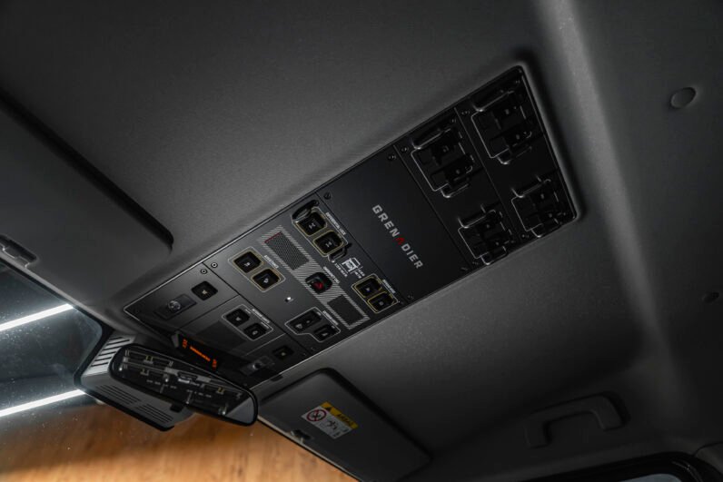 Ineos Grenadier Trialmaster Edition 2024 – 286 HP, Front & Rear Locking Differentials, Snorkel, 18” Alloys, Rough + Smooth Pack