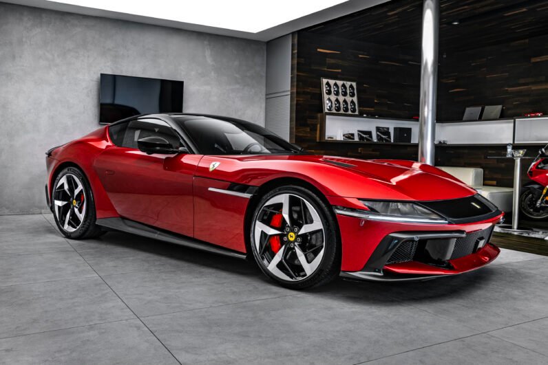 Ferrari 12Cilindri 2025 – 829 HP V12 with Carbon Package & Panoramic Roof