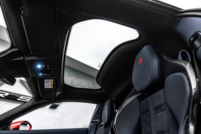 Ferrari 12Cilindri 2025 – 829 HP V12 with Carbon Package & Panoramic Roof