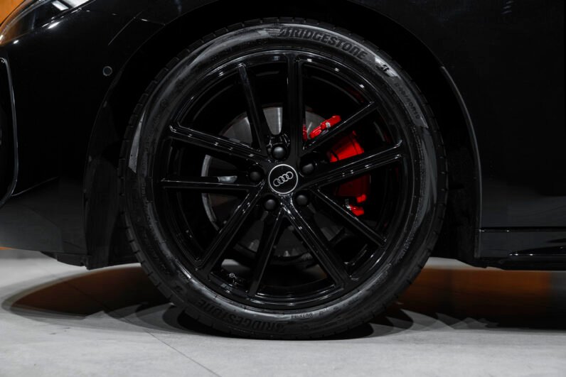 Audi A5 2.0 TFSI Quattro S Line 2024 – Mythos Black, 204 HP, B&O 3D Sound, Matrix LED, Virtual Cockpit & 360° Camera