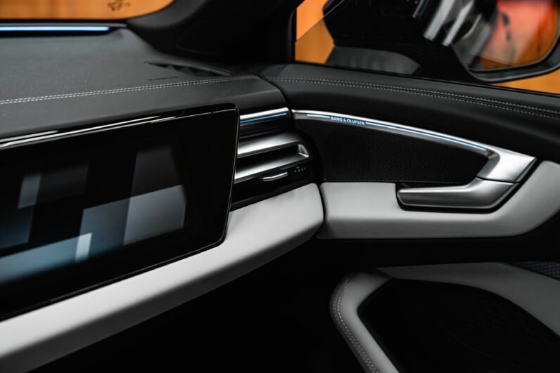 Audi A5 2.0 TFSI Quattro S Line 2024 – Mythos Black, 204 HP, B&O 3D Sound, Matrix LED, Virtual Cockpit & 360° Camera