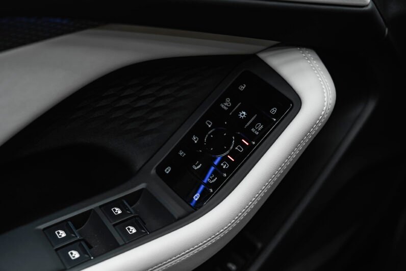 Audi A5 2.0 TFSI Quattro S Line 2024 – Mythos Black, 204 HP, B&O 3D Sound, Matrix LED, Virtual Cockpit & 360° Camera