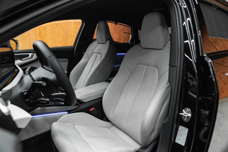 Audi A5 2.0 TFSI Quattro S Line 2024 – Mythos Black, 204 HP, B&O 3D Sound, Matrix LED, Virtual Cockpit & 360° Camera