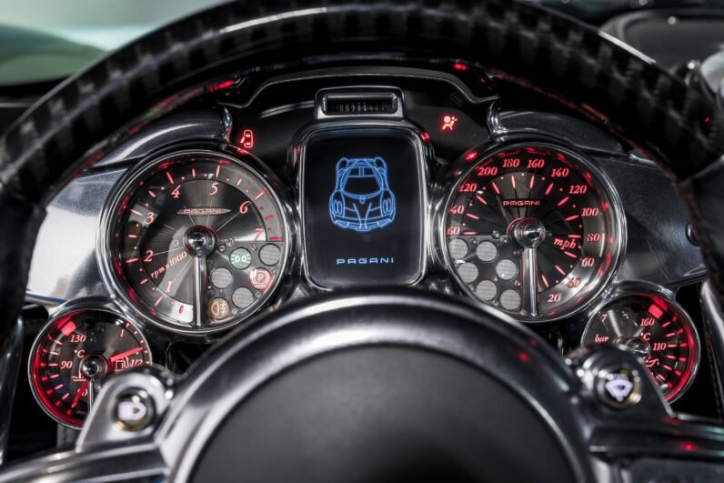 Pagani Huayra Tempesta 2014 – Exposed Carbon, Tempesta Pack, Ohlins Suspension, Sonus Faber, 730 HP V12