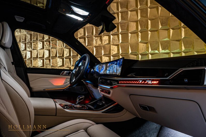 Alpina XB7 2024 for Sale – Sapphire Black, 621 HP, 23″ Wheels, Bowers & Wilkins, Sky Lounge, Massage Seats & ALPINA Sport Package