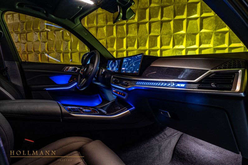 For Sale: BMW X5 xDrive 40d 2025 – Black Sapphire Metallic, 352 HP Diesel, M Sport Package Pro, 22″ Alloy Wheels