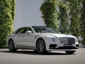 Bentley Flying Spur Odyssean Edition Hybrid 2023 – White Sand, 4,057 km