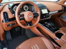 Aston Martin DBX 707 2025