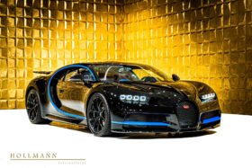 Bugatti Chiron 2018 for Sale – Full Black Carbon, 1,500 HP W16, French Racing Blue Leather Interior & Only 2,475 km