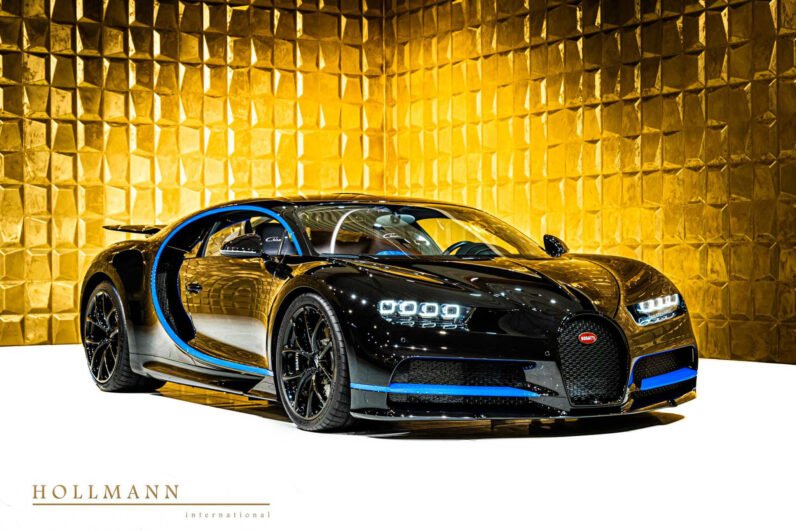 Bugatti Chiron 2018 for Sale – Full Black Carbon, 1,500 HP W16, French Racing Blue Leather Interior & Only 2,475 km