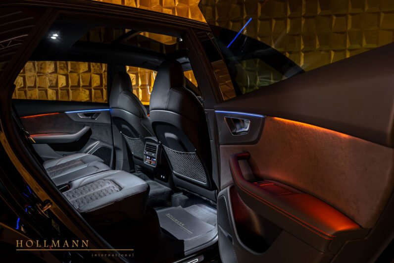 Audi RSQ8 Performance 2025 for Sale – Mythos Black, 640 HP, 23” Wheels, Ceramic Brakes, B&O Sound, Panoramic Roof & Massage Seats