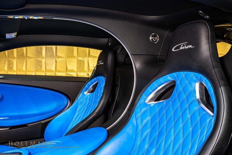 Bugatti Chiron 2018 for Sale – Full Black Carbon, 1,500 HP W16, French Racing Blue Leather Interior & Only 2,475 km