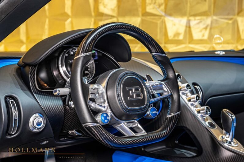 Bugatti Chiron 2018 for Sale – Full Black Carbon, 1,500 HP W16, French Racing Blue Leather Interior & Only 2,475 km