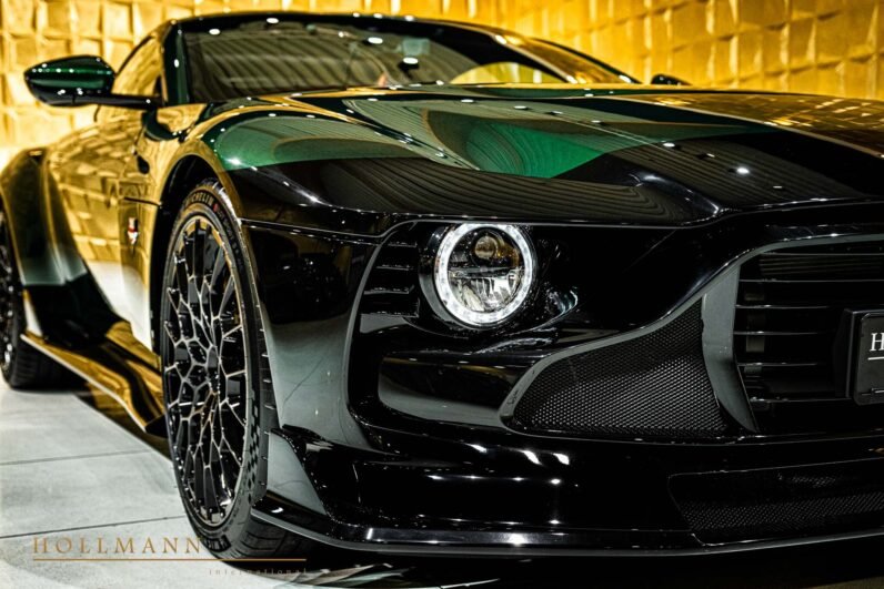Aston Martin Valour 2025 – Buckinghamshire Green, 715 HP V12, 6-Speed Manual, Copper Tan Interior, 1 of 110 Units