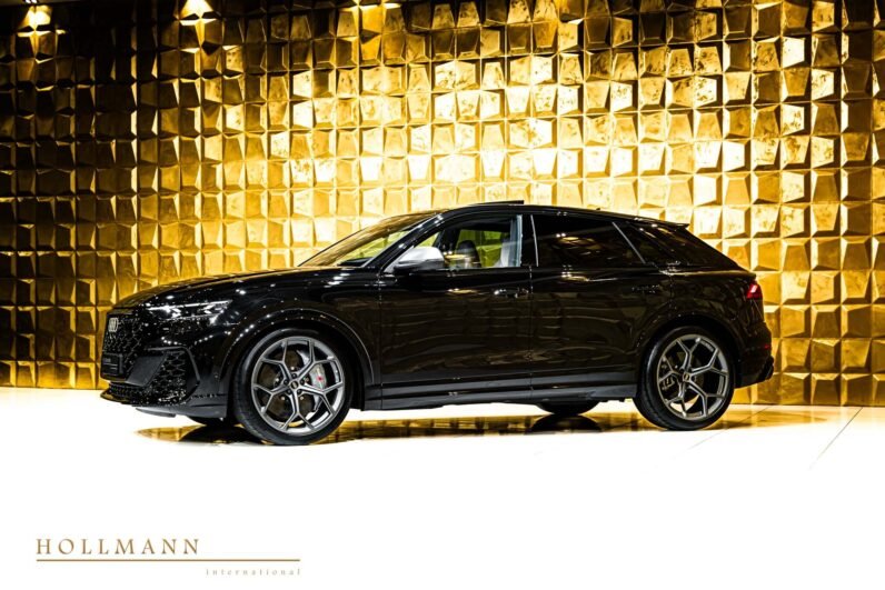 Audi RSQ8 Performance 2025 for Sale – Mythos Black, 640 HP, 23” Wheels, Ceramic Brakes, B&O Sound, Panoramic Roof & Massage Seats