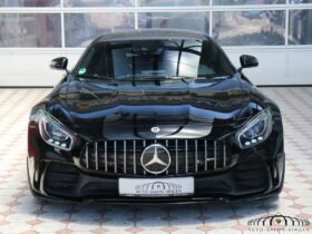 Mercedes-AMG GT R Coupé 2018 – Carbon Roof, Ceramic Brakes, 12,500 km
