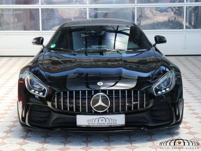 Mercedes-AMG GT R Coupé 2018 – Carbon Roof, Ceramic Brakes, 12,500 km