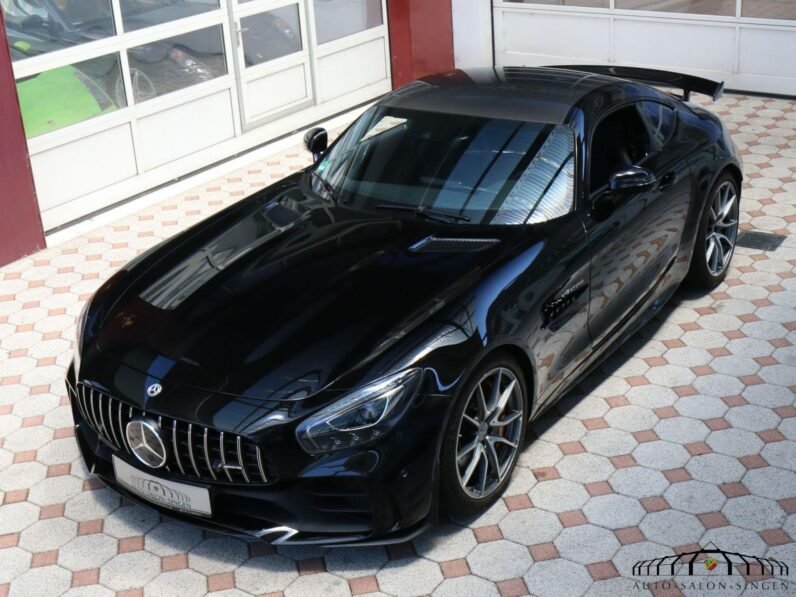 Mercedes-AMG GT R Coupé 2018 – Carbon Roof, Ceramic Brakes, 12,500 km