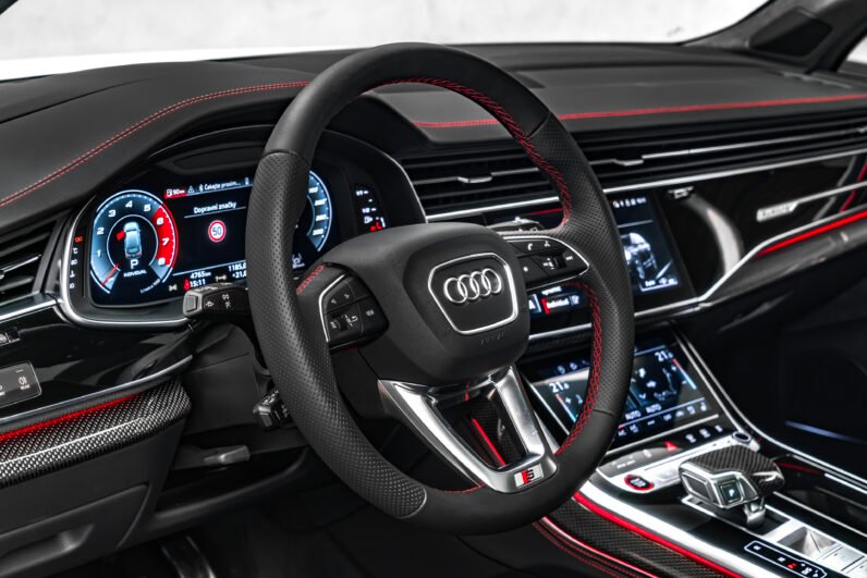 Audi SQ7 2023 – Pearl Effect Paint, 507 HP, Valcona Leather, Panoramic Roof, Laser Matrix LED & 22” Wheels