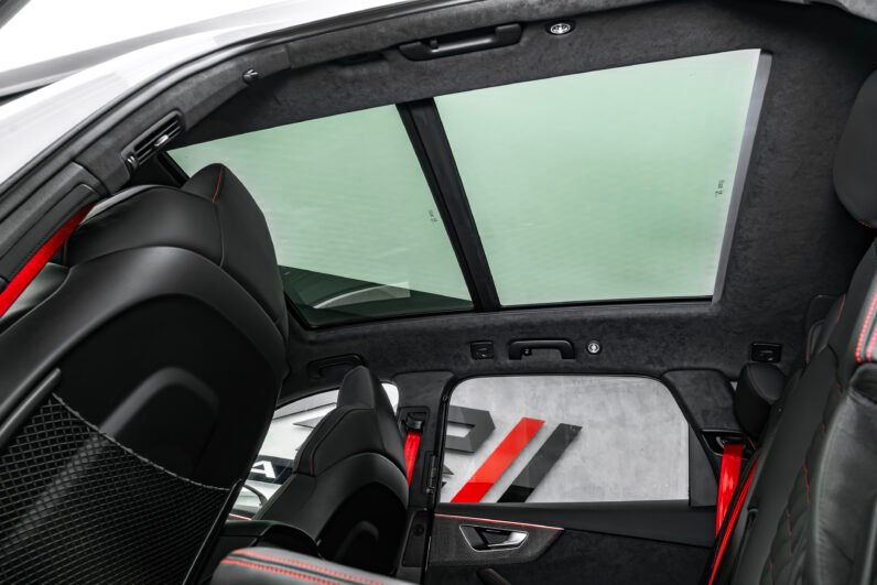 Audi SQ7 2023 – Pearl Effect Paint, 507 HP, Valcona Leather, Panoramic Roof, Laser Matrix LED & 22” Wheels