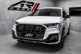 Audi SQ7 2023 – Pearl Effect Paint, 507 HP, Valcona Leather, Panoramic Roof, Laser Matrix LED & 22” Wheels