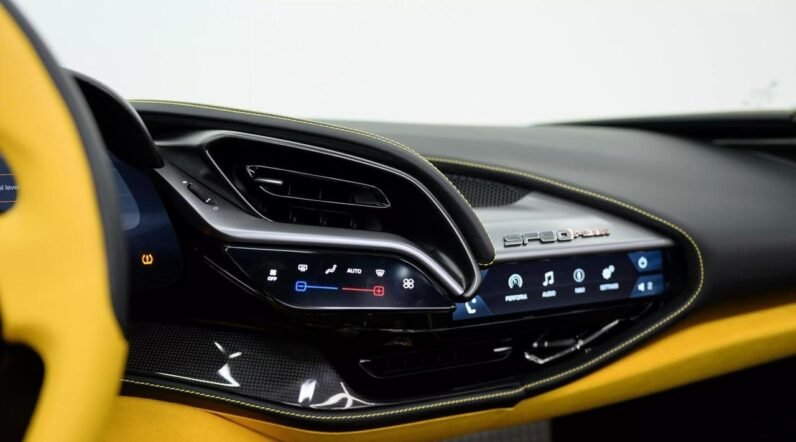 For Sale: Ferrari SF90 Spider 2024 in White – 986 HP, Plug-in Hybrid V8
