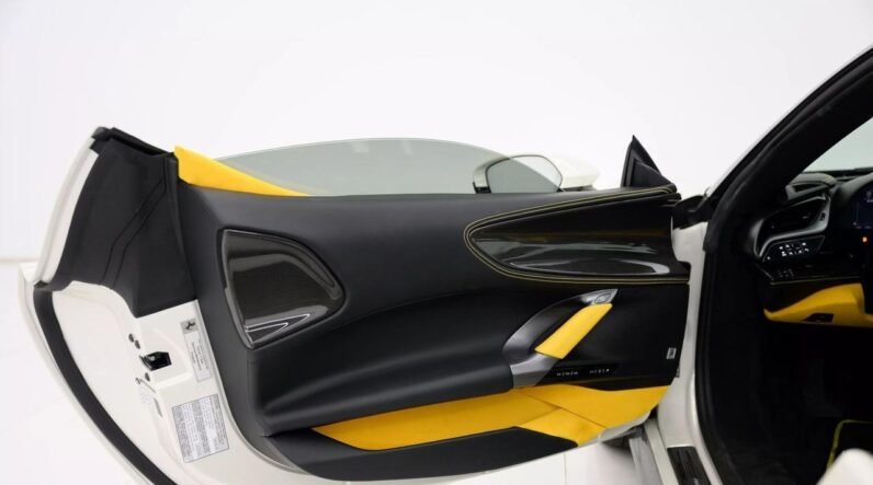 For Sale: Ferrari SF90 Spider 2024 in White – 986 HP, Plug-in Hybrid V8