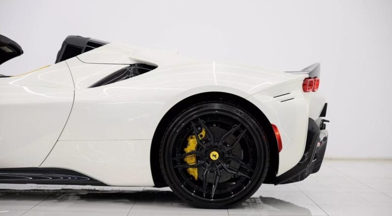 For Sale: Ferrari SF90 Spider 2024 in White – 986 HP, Plug-in Hybrid V8