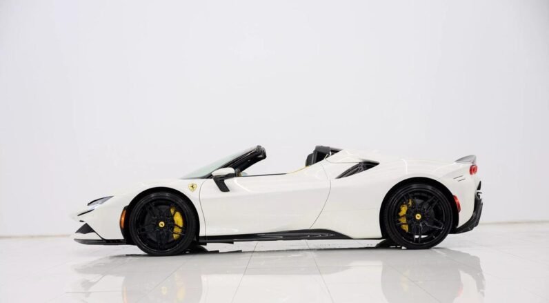 For Sale: Ferrari SF90 Spider 2024 in White – 986 HP, Plug-in Hybrid V8