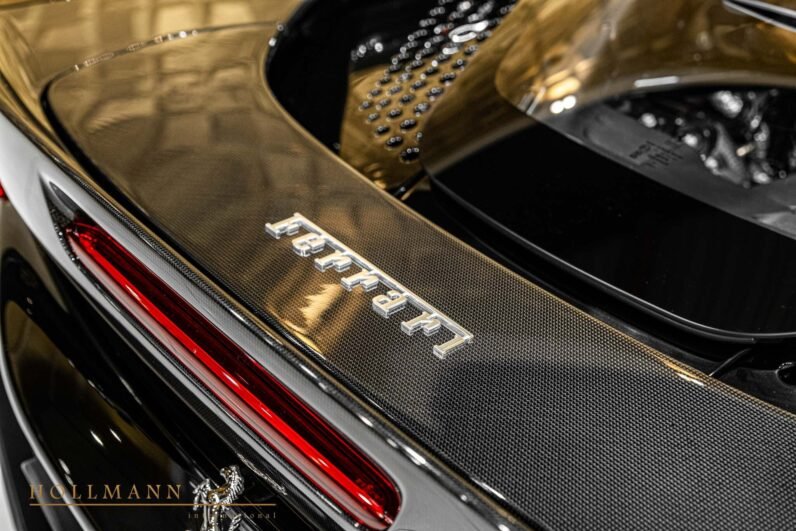 Ferrari SF90 Stradale 2021 – Hybrid Power, Nero Black, 8,200 km