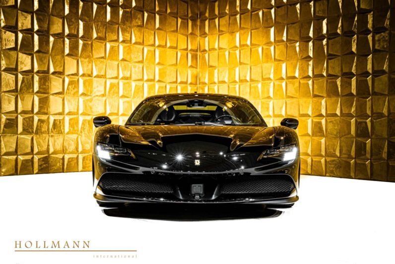 Ferrari SF90 Stradale 2021 – Hybrid Power, Nero Black, 8,200 km