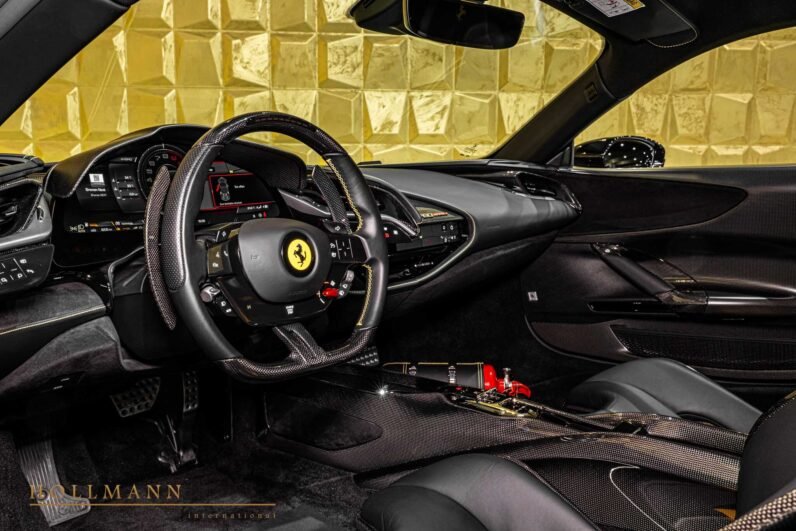 Ferrari SF90 Stradale 2021 – Hybrid Power, Nero Black, 8,200 km