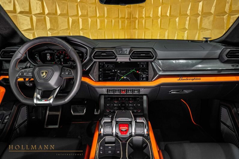 Lamborghini Urus SE 2025 for Sale – 799 PS Hybrid SUV in Nero Helene with Carbon Trim & 23″ Gloss Wheels