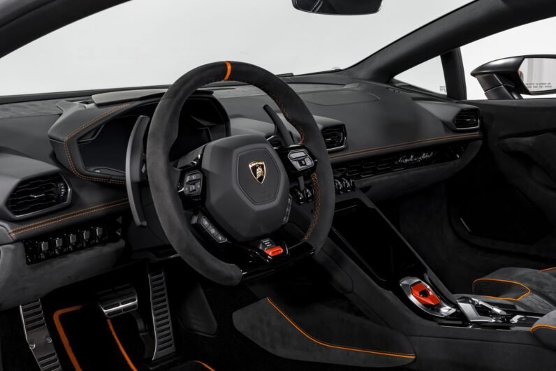 Lamborghini Huracán Sterrato 2023 – Arancio Borealis, AWD, Carbon Ceramics, Off-Road Ready, 610 HP V10