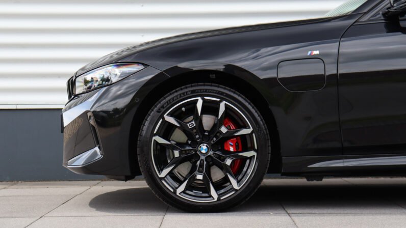 For Sale: BMW 3 Series Touring 330e xDrive M Sport Pro 2025 – Sapphire Black Metallic, Vernasca Black Leather, 292 HP Plug-In Hybrid